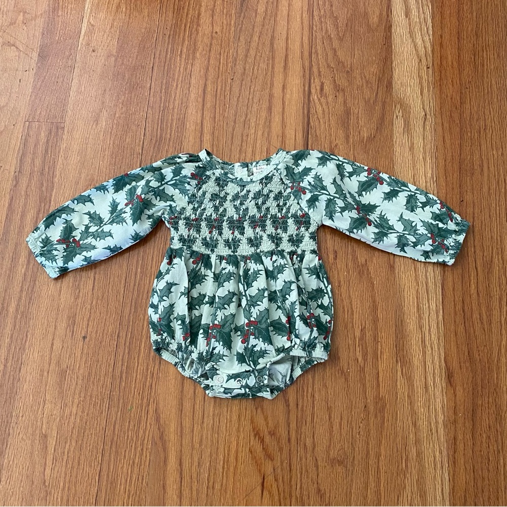 Kate Quinn Smocked and Tulle Baby Holidays Rompers - Picture 2 of 8